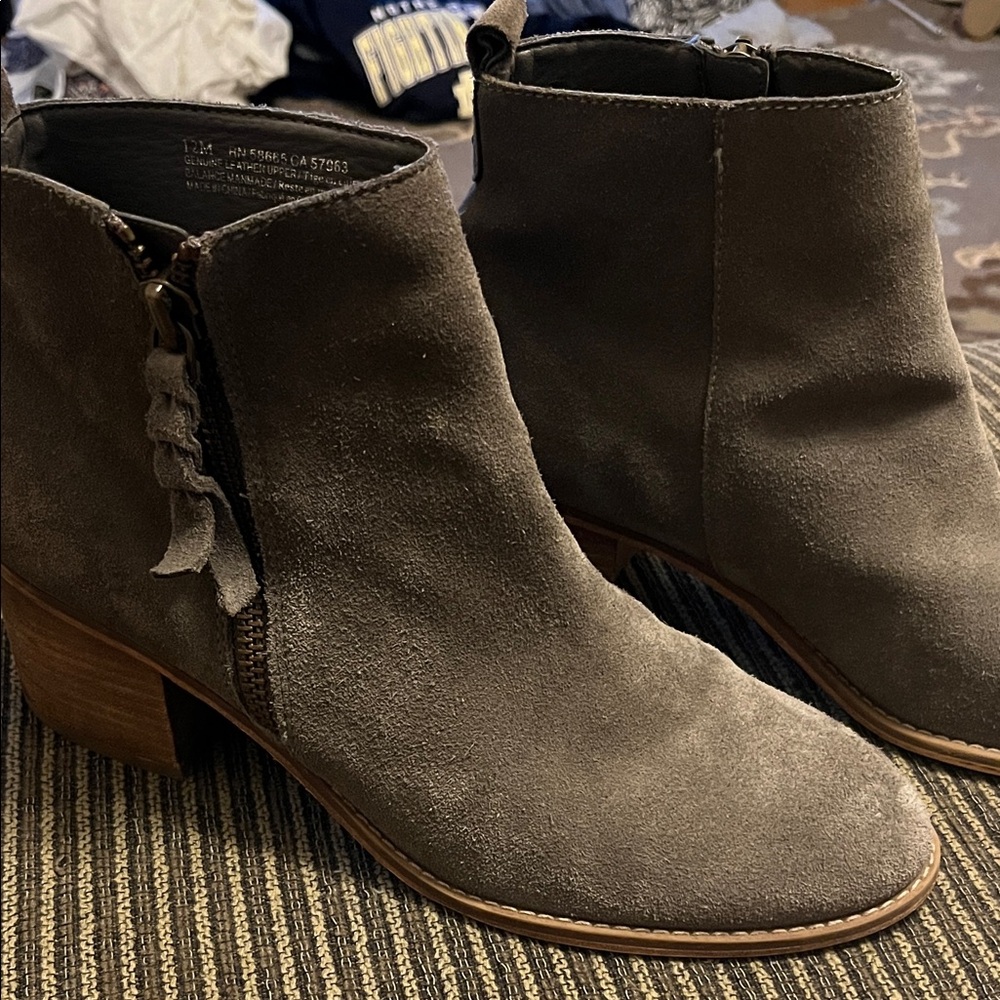 Banana Republic Women's Suede Ankle Boots